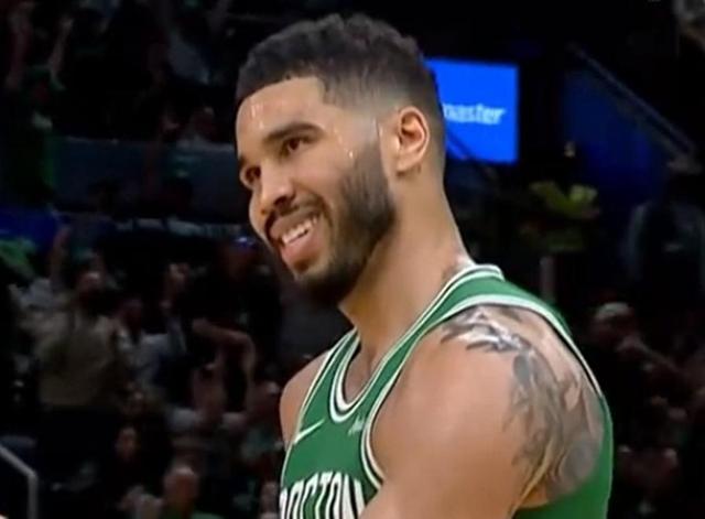 关于塔图姆复出首战，绝杀战胜状态火爆，逆转取胜成为焦点！的信息